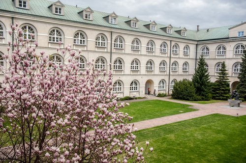 KUL courtyard