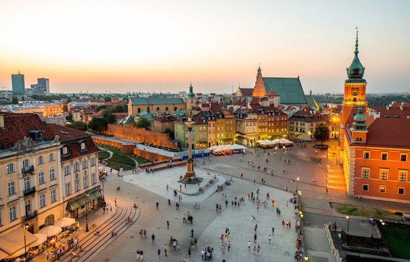 Poland facade 3.jpg