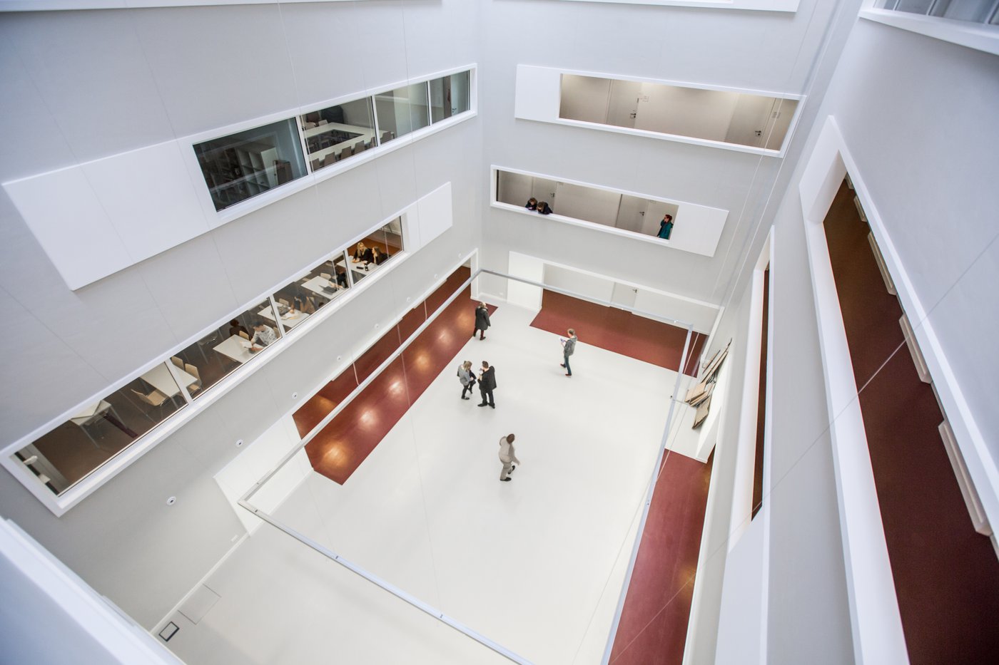 atrium-forum-hauptcampus_universitaet_hildesheim-150303-21-foto_clemens_Heidrich.jpg